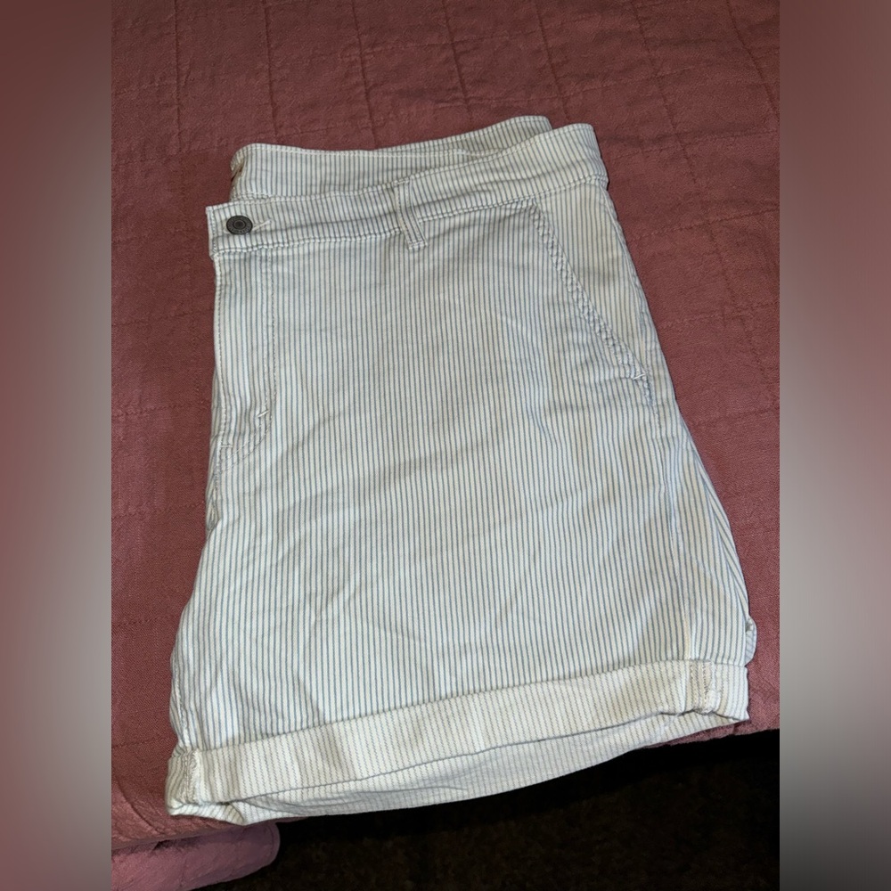 Levi’s shorts with baby blue and white stripes